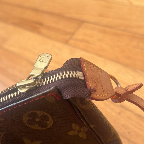 Louis Vuitton & Takashi Murakami collaboration Pochette Accessoires Monogram - Picture 6 of 7